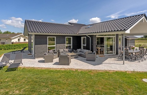 Skovmose House | "Elsebet" - 600m from the sea by Interhome