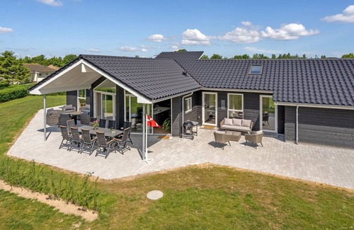 Skovmose House | "Elsebet" - 600m from the sea by Interhome