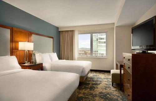 Downtown Denver Hotel | Embassy Suites by Hilton Denver Downtown Convention Center