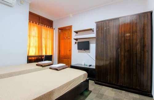 Catur Tunggal House | Embe Enem Homestay