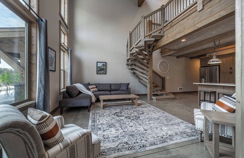 Coram Condo | Embrace Adventure! 7 mi to GNP- 2bd/2ba Condo - Private Patio w/Hot Tub - #1-1