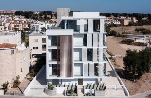 Universal Apartment | Emerald 301 2 BED - Two Bedroom Apartment, Sleeps 4