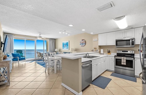 Orange Beach Condo | Emerald Key 602 - Top Floor - Gorgeous Gulf-Front Condo - Perfect for Families