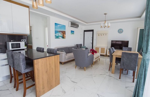 Gastria Apartment | Emerald seaside residence at Four Seasons life
