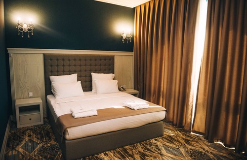Baku Hotel | Emerald Suite Hotel