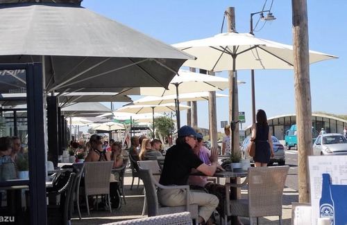 Municipality of Katwijk Apartment | Emma's Beachhouse on a 1 minute walk distance from the beach and centre !