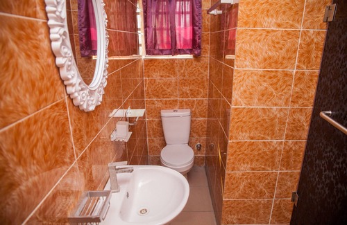 Ofin Hotel | Emmy Hotels and Suites