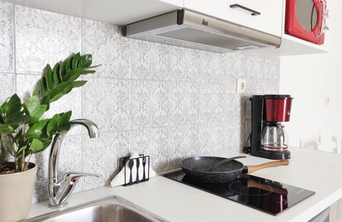 Platanes Apartment | Emorfia's Apartments - 300m to the beach