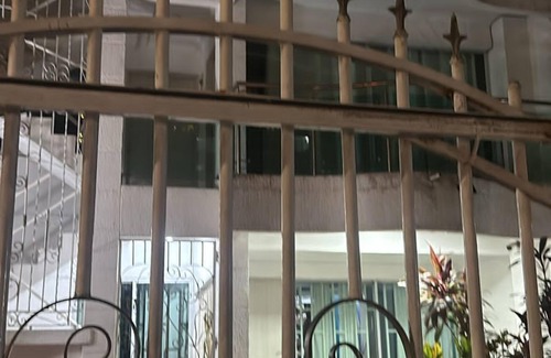 Crespo Apartment | emperatix