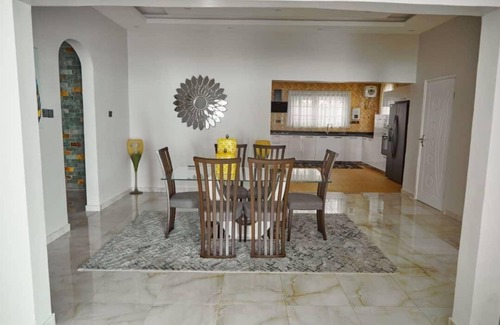 Prampram House | Empire Bay Beach Villa