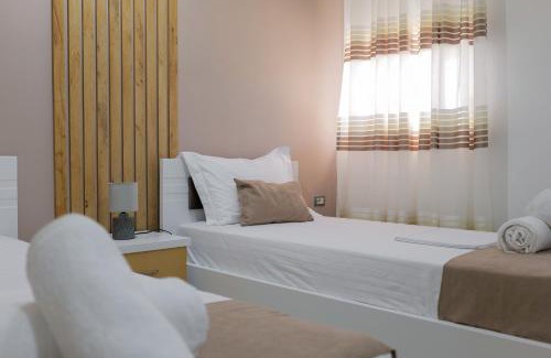 Ksamil Apartment | Empo Hotel