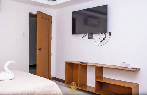 Lucap Hotel | Empress Island Hotel