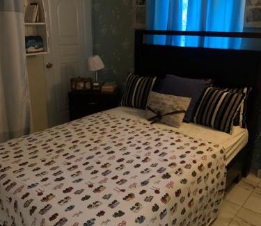 Villa Espana Apartment | En el corazón de la romana con a/c, wifi, luz y gas incluido.