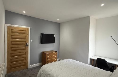 Bournville Hotel | En-suite Rooms in beautiful Bournville Village