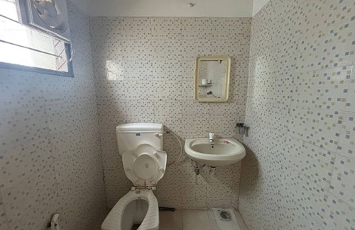Infocity House | Enchanting 1-bedroom Homestaywith Attached washroom and separate entry