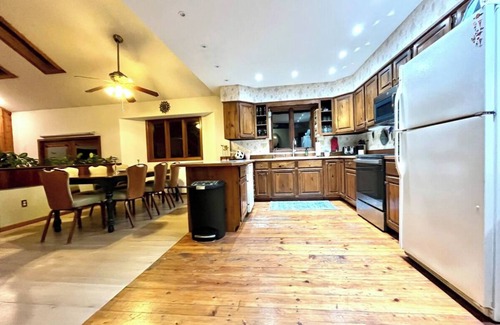 Frisco Cottage | Enchanting 3-bedroom cottage in Frisco