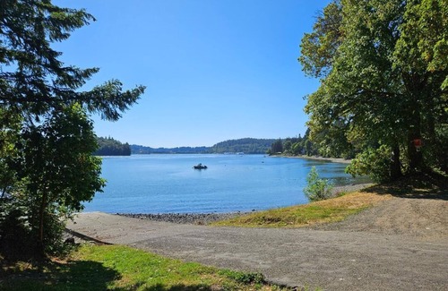 Agate House | Enchanting 3-bedroom house with WiFi in Shelton n