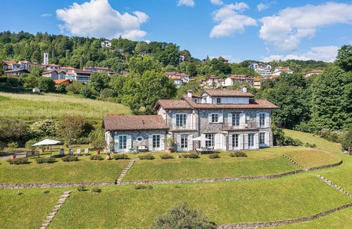 Stresa Villa | Enchanting and sunny villa with pool & breathtaking views! -Villa Poggio al Lago