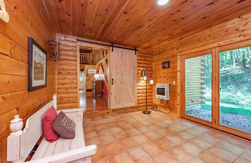 Paradise Point Cabin | Enchanting Chalet w/Deck, Fireplace & Hot Tub
