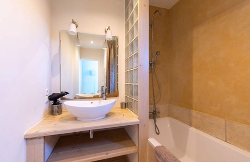 Mauguio Other | Enchanting interlude, mas de caractère, large swimming pool, landscaped grounds