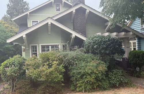 Mount Baker House | Enchanting Seattle Craftsman-Style 3 BR Home Near Lake Washington & Light Rail