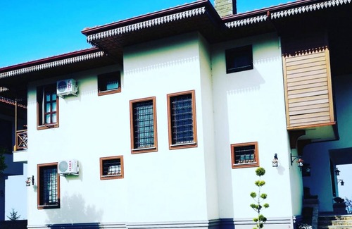 Ardesen Villa | Enchanting Villa near Firtina River with Backyard