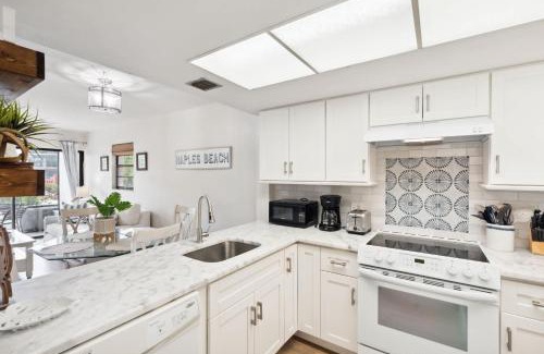 Park Shore House | End Unit - Renovated Resort Views and Close to the Lobby