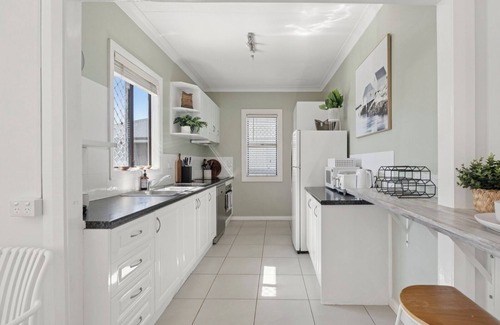 Sawtell Cottage | Endless Summer Sawtell – Pool, Sleeps 8, Fun!
