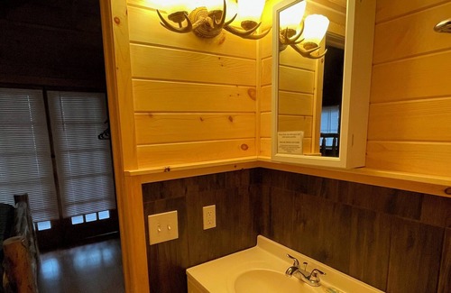 Lake George Cabin | English Brook Cottages