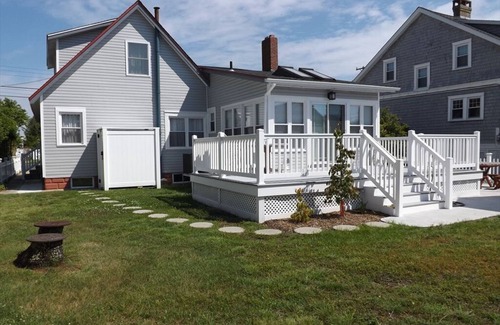Avalon House | Enjoy a classic seashore vacation in this perfectly situated, rustic 4 BR, expanded cottage