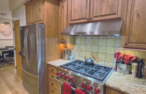 Steamboat Springs Ski Chalet | Enjoy a Fun Family Jaunt to Escape Chalet