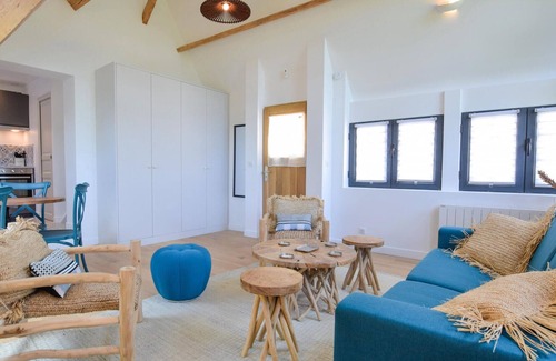 Cricqueboeuf House | Enjoy a magnificent sea panorama in this comfortable vacation home!