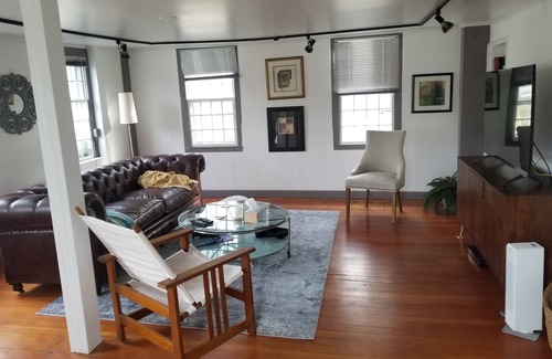 Guilford House | Enjoy a taste of New England in Historic Guilford Ct