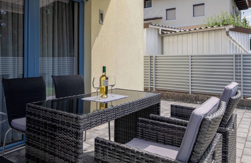 Seelach Apartment | enJOY apartment with terrace, e-bikes included, pool, 250m to Lake Klopeiner See