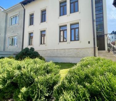 Cluj-Napoca Apartment | Enjoy Apartments - Spacious Retreat in our Villa