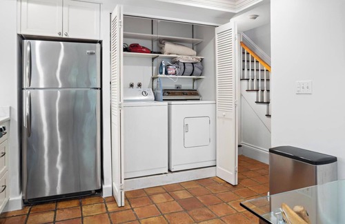 Columbus House | Enjoy Boston, Private Patio On Montgomery Park