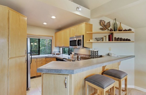 Century West Condo | Enjoy Deschutes River Views from Beautiful 3-Bedroom Mt. Bachelor Village Condo!