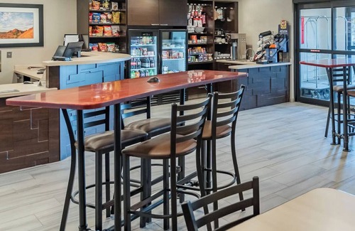 Tucson House | Enjoy Full Kitchen in Comfortable Room, Pet-Friendly Near University Campus