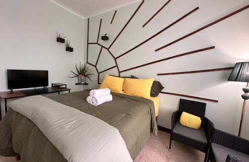 Spanish Town House | Enjoy JAMAICA!nat the Peaceful CACTUS by Oasis-Mn