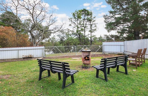 Beechworth House | Enjoy picture frame views of Lake Sambell from the living room window!