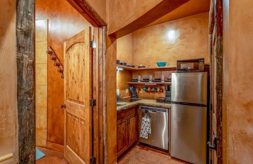 Virgin RV Rental | Enjoy Sunsets at Zion - King Bed Cliff Dwelling W/Hot Tub