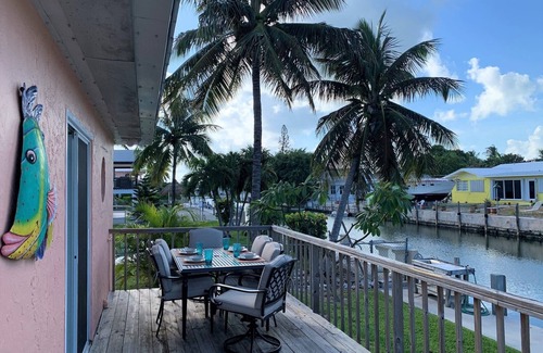 Marathon House | Enjoy the manatees off the 75’ dock w/Cabana Club Access on Gulf near Atlantic