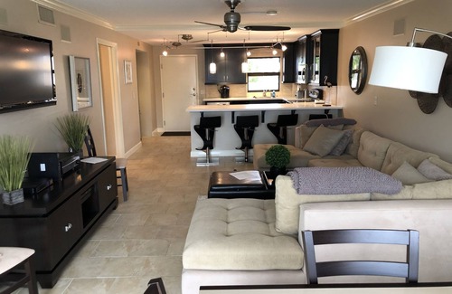 Sand Key Condo | Enjoy the quiet beach of Sand Key! 1 mile from Clearwater Beach!