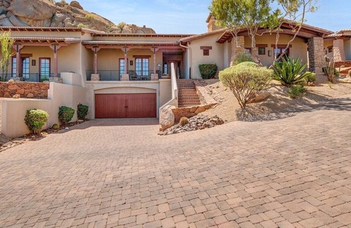 Troon North Villa | Enjoy the sunny AZ from this luxurious North Scottsdale Villa near Troon Golf