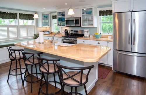 Madaket House | Enjoy the tranquility of a Madaket sunset from a lovely updated cottage!