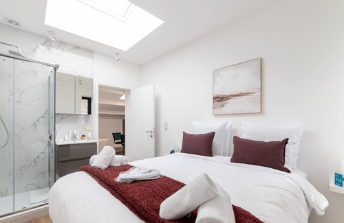 Quartier des Libertes - Vrijheidswijk Apartment | Enseignement IV - Two Bedroom Apartment, Sleeps 4