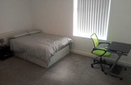 Burnley House | Ensuite Double-bed (E3) close to Burnley city centre