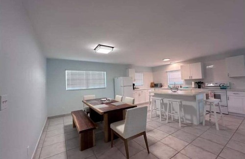 Discovery Bay House | Entire Waterfront House