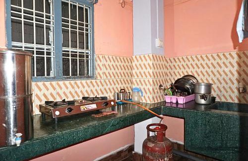 Jorhat Apartment | Entire 1BHK & 2BHK private apartments with personal kitchen, 767ooo54oo, TAJ RESIDENCY Holiday Homestay