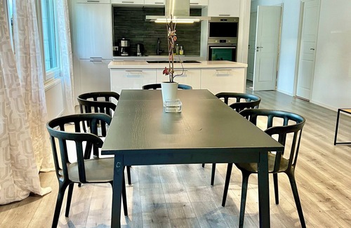 Kosta Villa | Entire 3 Bedroom in heart of kosta